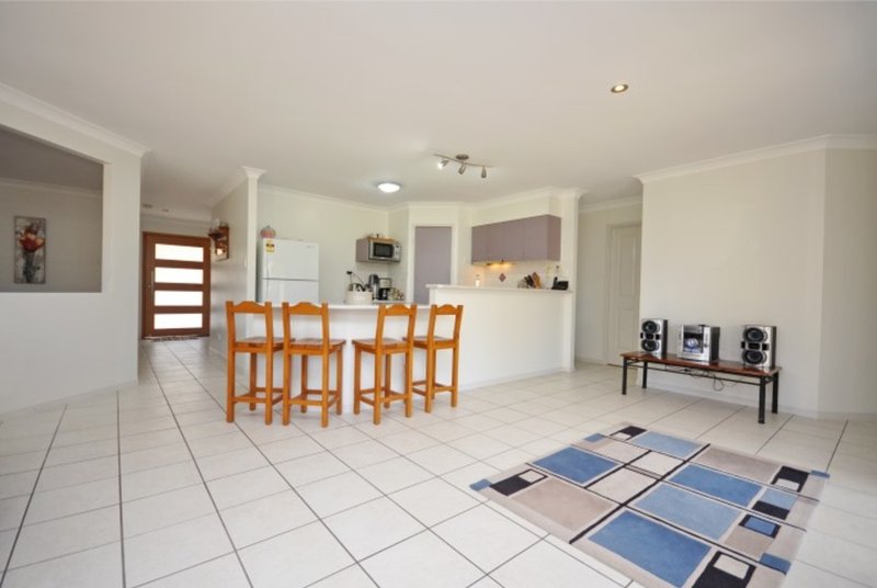 Photo - 4 Girraween Place, Narangba QLD 4504 - Image 12