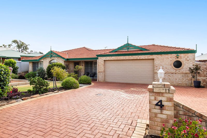 4 Glamis Court, Orelia WA 6167