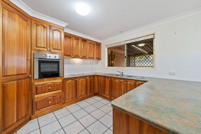 Photo - 4 Gleditsia Close, Regents Park QLD 4118 - Image 5