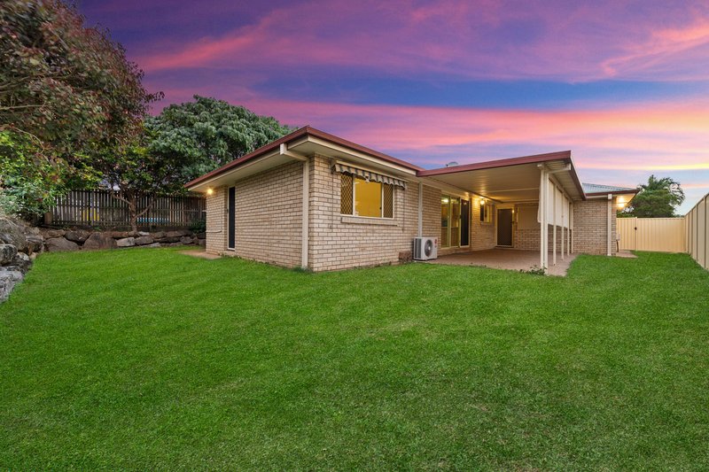 Photo - 4 Gleditsia Close, Regents Park QLD 4118 - Image 15