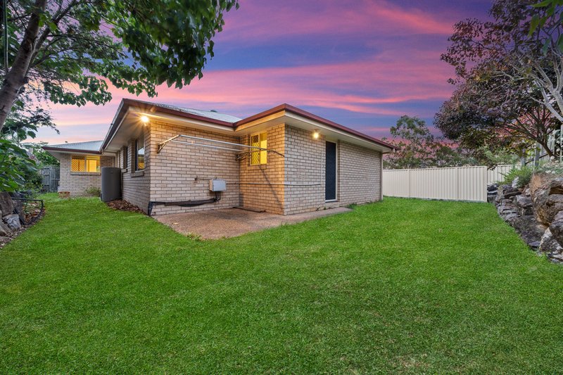 Photo - 4 Gleditsia Close, Regents Park QLD 4118 - Image 16