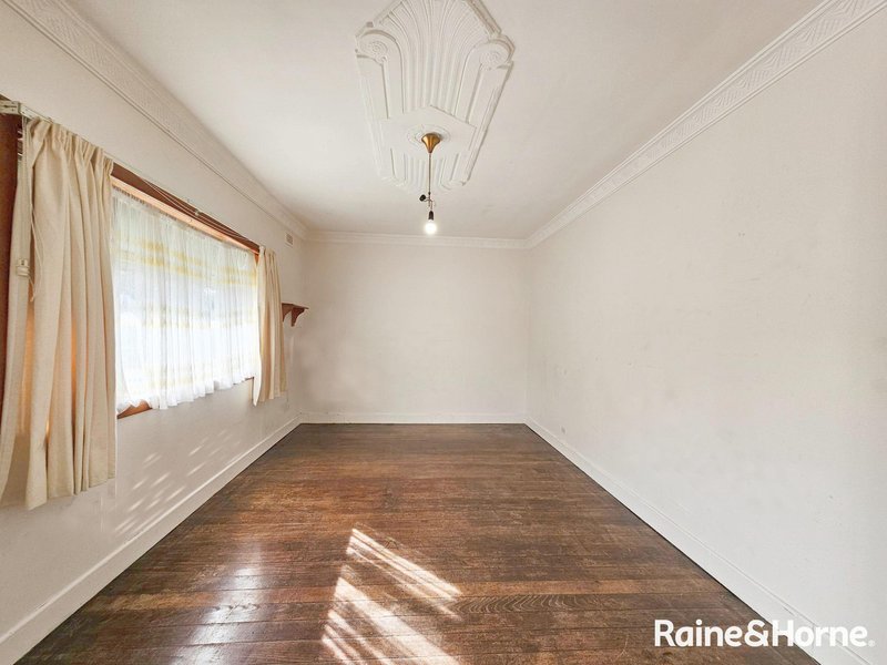 Photo - 4 Glendenning Street, St Albans VIC 3021 - Image 7