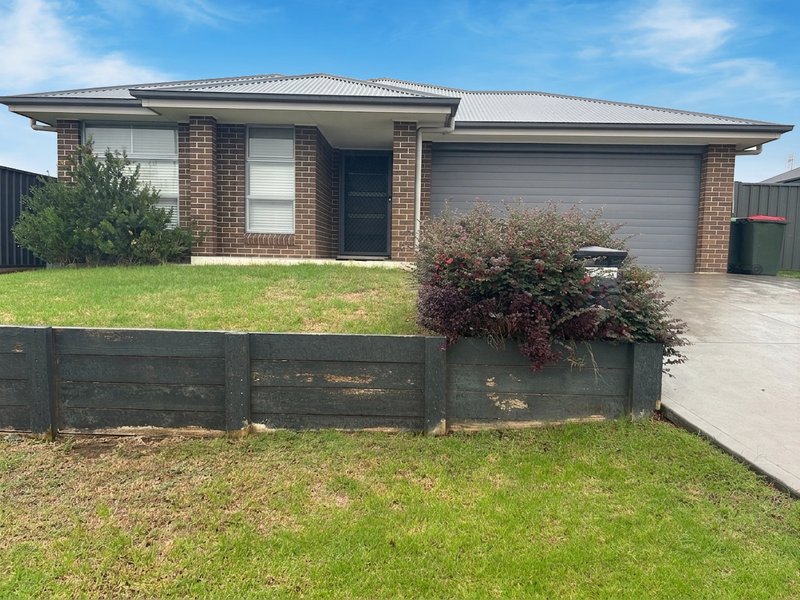 Photo - 4 Gleneagles Avenue, Heddon Greta NSW 2321 - Image 1