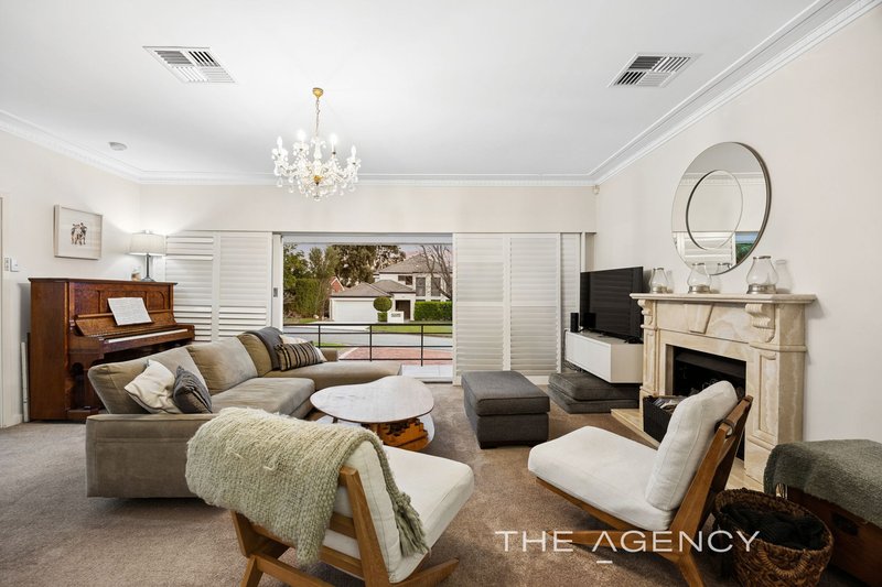 Photo - 4 Glengariff Drive, Floreat WA 6014 - Image 2