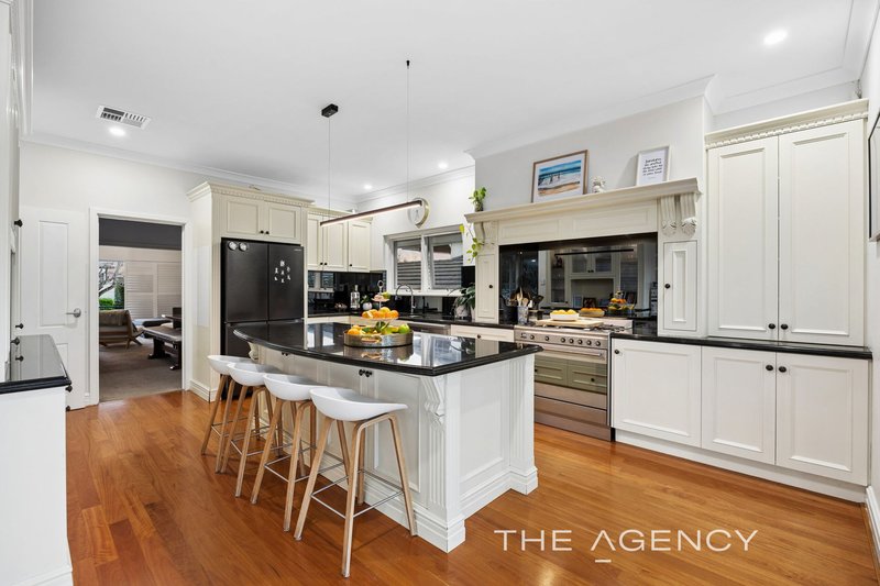 Photo - 4 Glengariff Drive, Floreat WA 6014 - Image 3