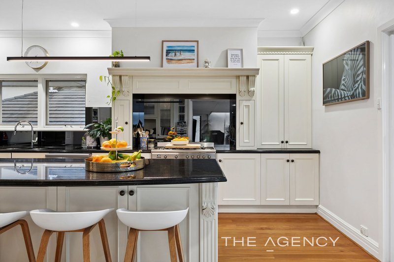 Photo - 4 Glengariff Drive, Floreat WA 6014 - Image 8