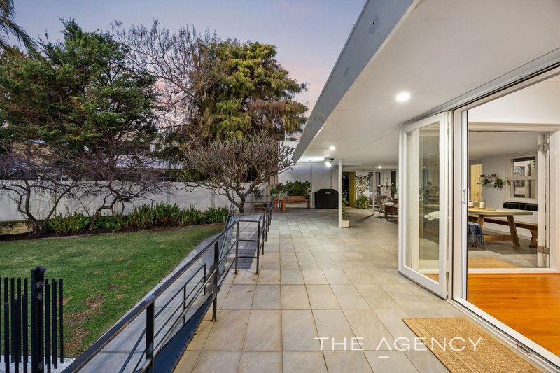 Photo - 4 Glengariff Drive, Floreat WA 6014 - Image 13