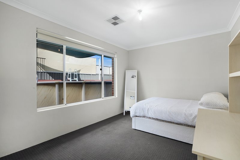 Photo - 4 Glenwhan Link, Landsdale WA 6065 - Image 23