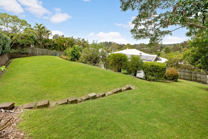 Photo - 4 Glenwood Place, Ferny Hills QLD 4055 - Image 15