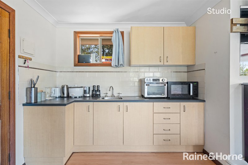 Photo - 4 Glenwood Road, Narara NSW 2250 - Image 14