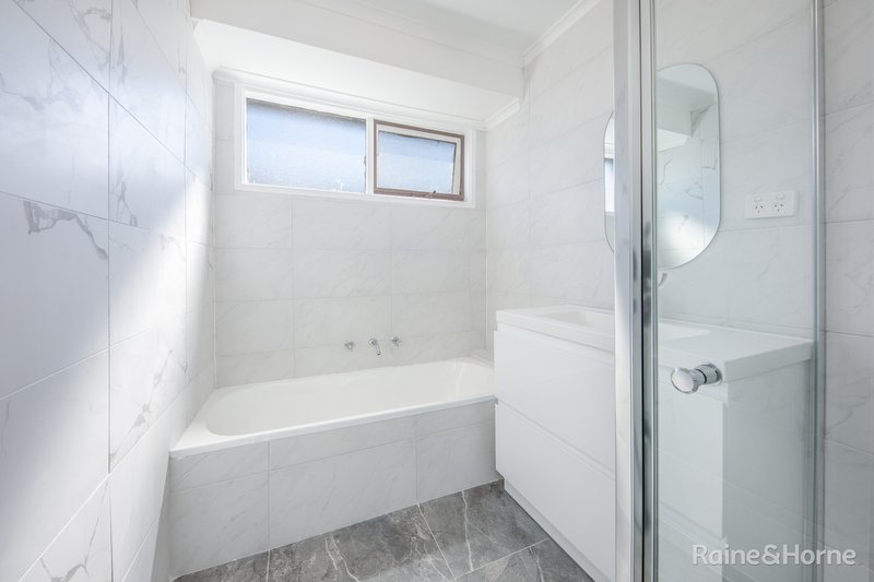 Photo - 4 Glitter Road, Diggers Rest VIC 3427 - Image 5