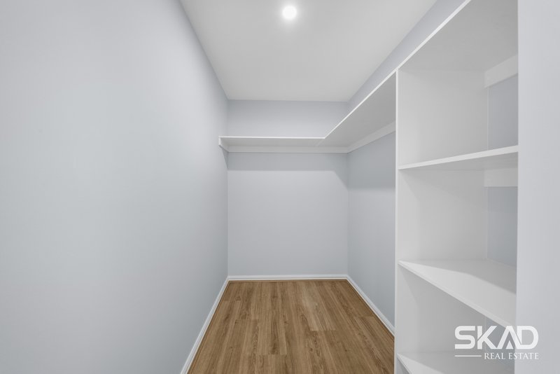 Photo - 4 Golden Parkway, Donnybrook VIC 3064 - Image 4
