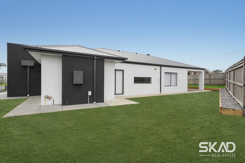 Photo - 4 Golden Parkway, Donnybrook VIC 3064 - Image 21