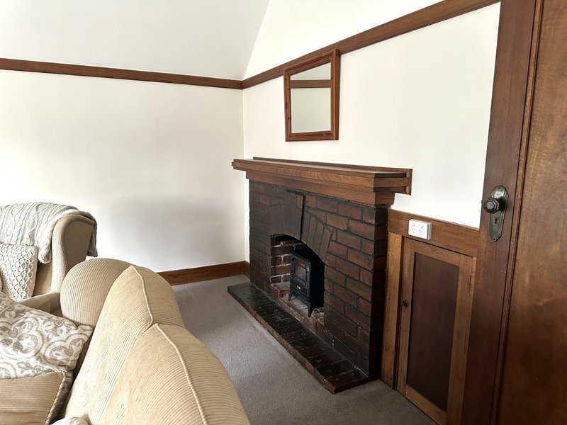 Photo - 4 Goldie Street, Wynyard TAS 7325 - Image 4