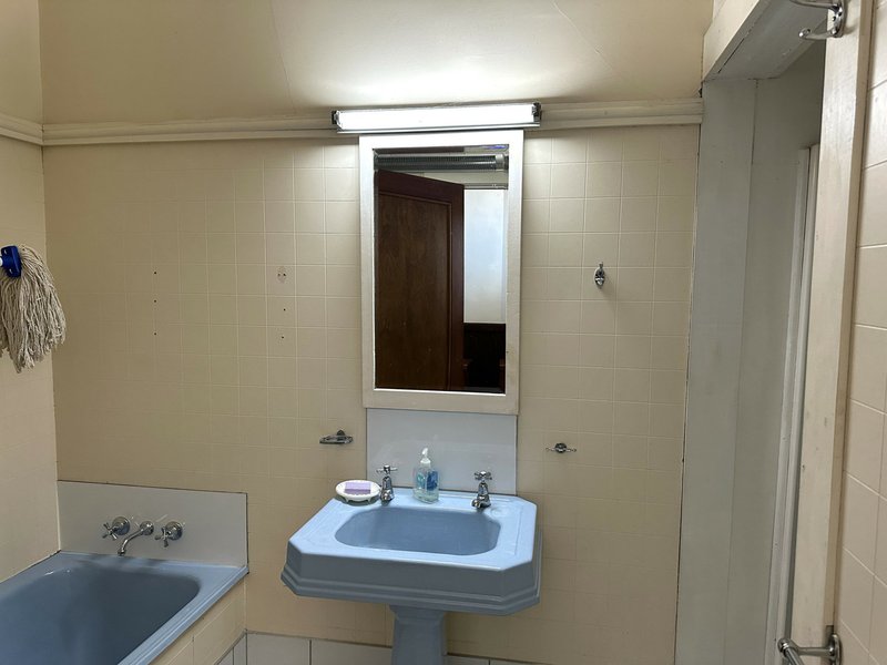 Photo - 4 Goldie Street, Wynyard TAS 7325 - Image 7