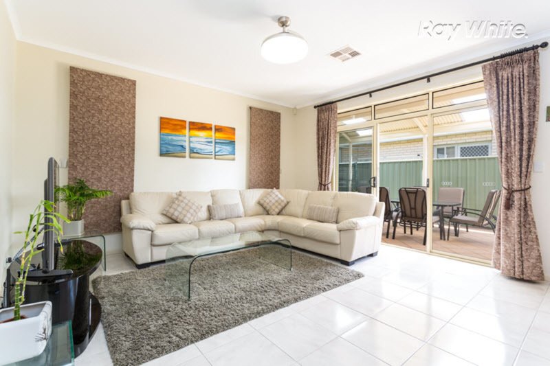 Photo - 4 Gomera Street, Mawson Lakes SA 5095 - Image 3