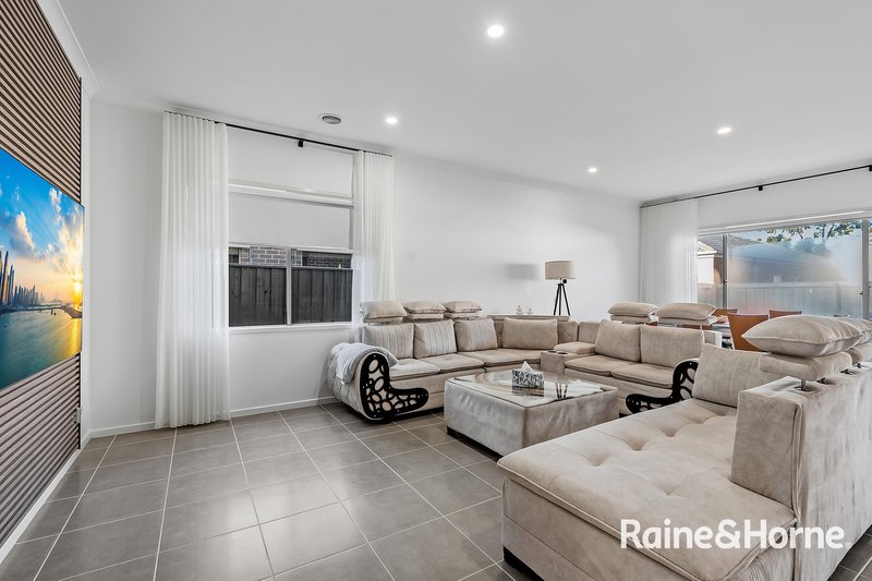 Photo - 4 Goodenia Street, Officer VIC 3809 - Image 10