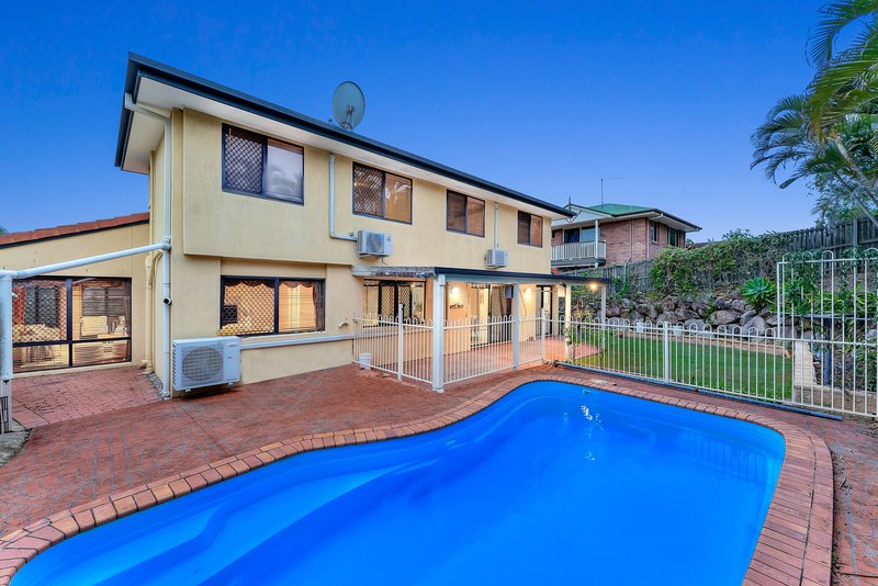 Photo - 4 Gordonbrook Close, Albany Creek QLD 4035 - Image 3