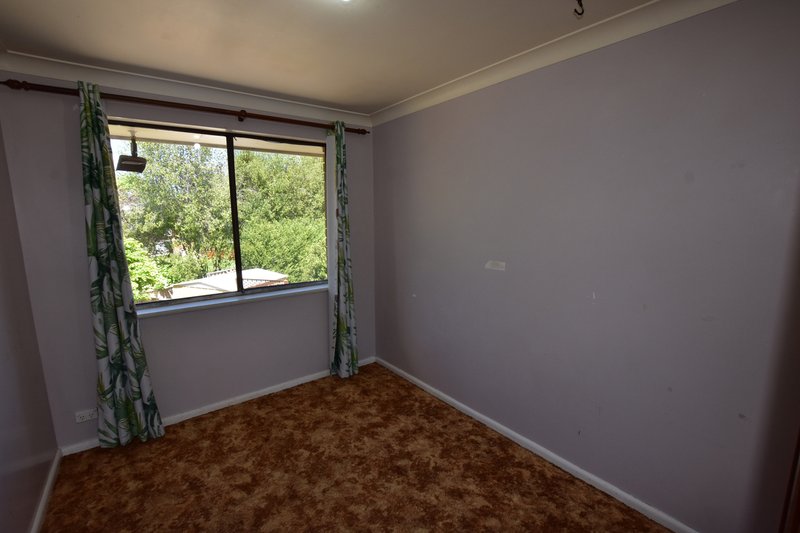 Photo - 4 Goroka Place, Orange NSW 2800 - Image 13