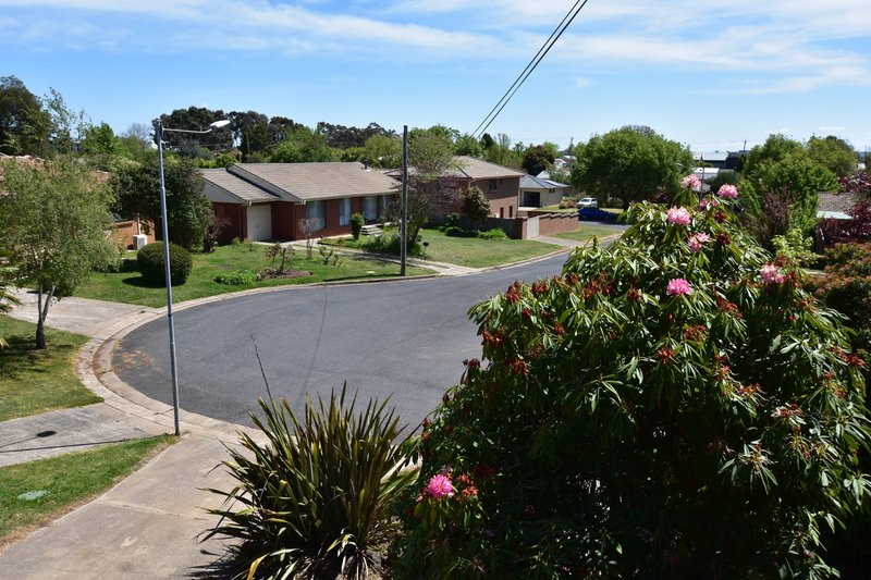 Photo - 4 Goroka Place, Orange NSW 2800 - Image 23