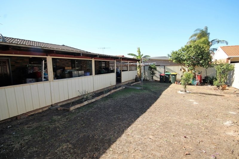 Photo - 4 Gosling Avenue, Green Valley NSW 2168 - Image 2