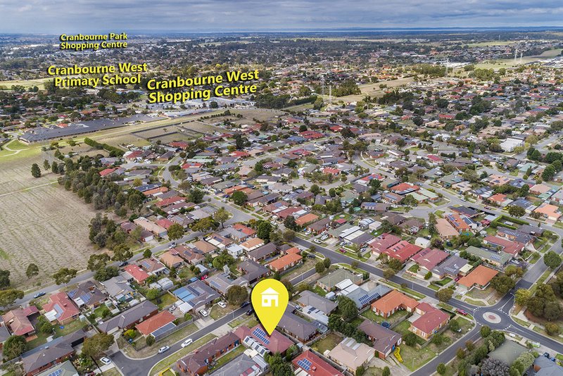 Photo - 4 Gowrie Place, Cranbourne West VIC 3977 - Image 22