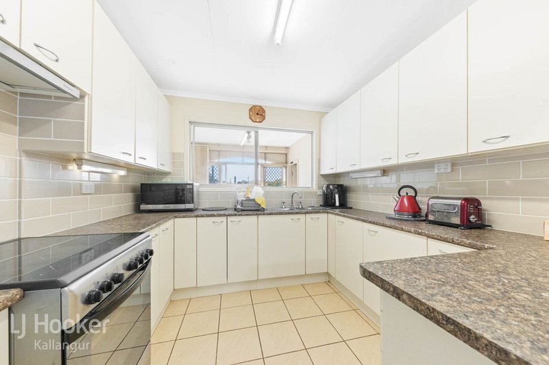 Photo - 4 Gradi Street, Kallangur QLD 4503 - Image 2