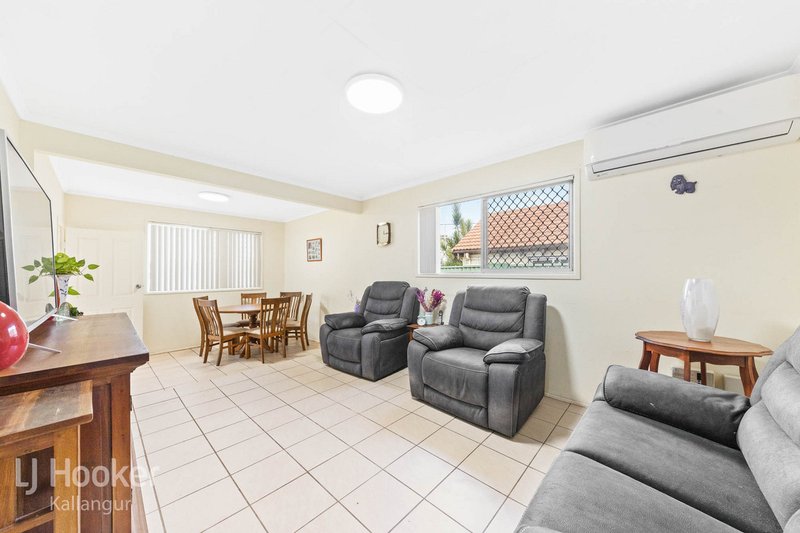 Photo - 4 Gradi Street, Kallangur QLD 4503 - Image 3