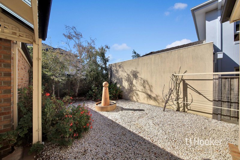 Photo - 4 Grand Canal Boulevard, Sanctuary Lakes VIC 3030 - Image 19