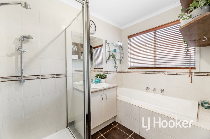 Photo - 4 Grand Central Boulevard, Pakenham VIC 3810 - Image 12