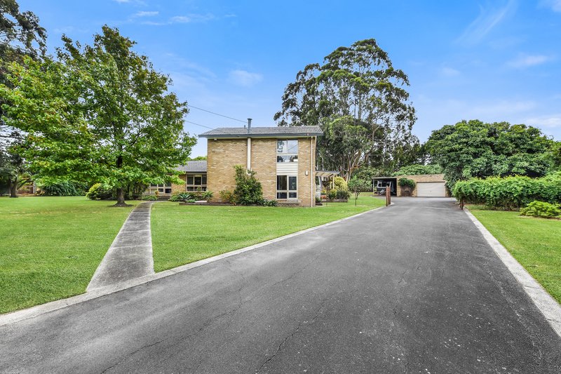 Photo - 4 Grantchester Road, Narre Warren North VIC 3804 - Image 16