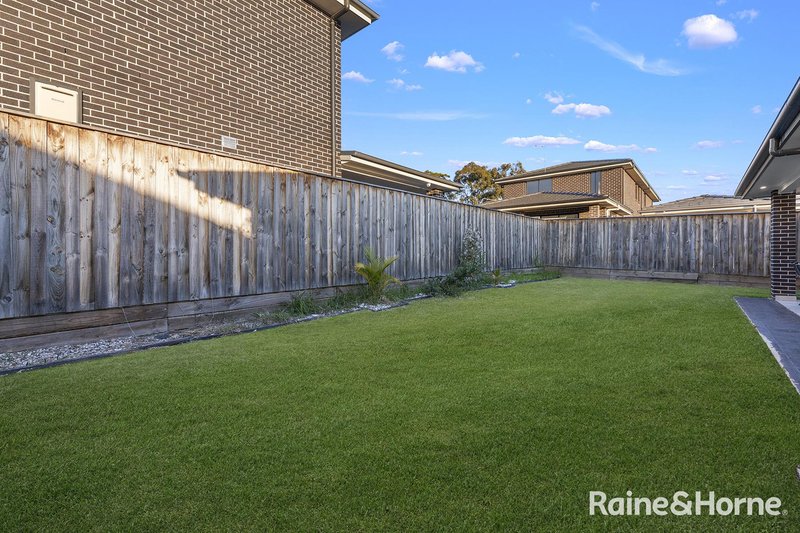 Photo - 4 Gratwick Street, Bradbury NSW 2560 - Image 11