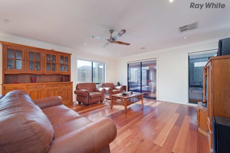 Photo - 4 Green Court, Burnside Heights VIC 3023 - Image 2