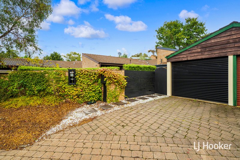 Photo - 4 Greene Place, Belconnen ACT 2617 - Image 2