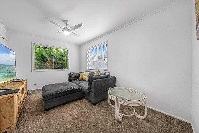 Photo - 4 Greenfield Street, Eagleby QLD 4207 - Image 6