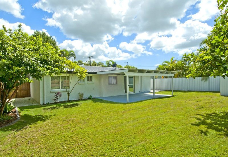 Photo - 4 Greenfield Street, Eagleby QLD 4207 - Image 11