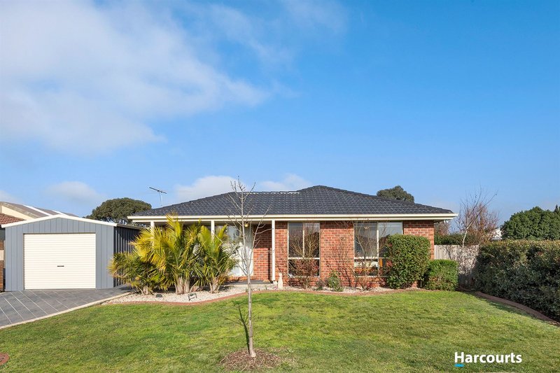 Photo - 4 Greenmantle Close, Cranbourne West VIC 3977 - Image