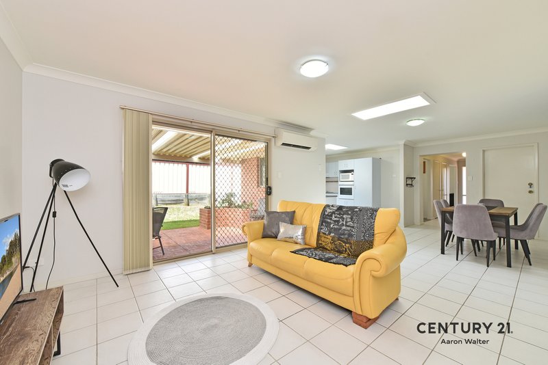 Photo - 4 Greenock Court, Cameron Park NSW 2285 - Image 8