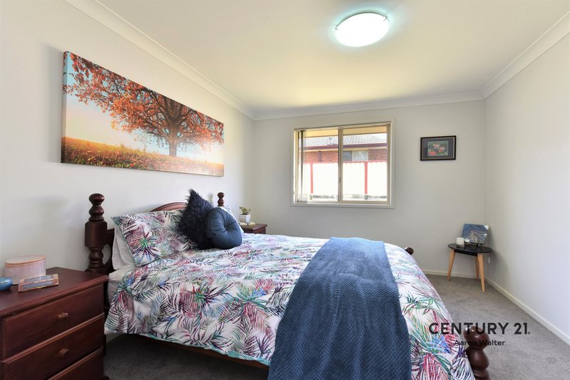 Photo - 4 Greenock Court, Cameron Park NSW 2285 - Image 11