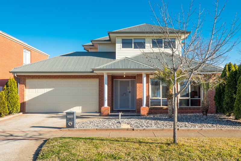 4 Greenwich Crescent, Caroline Springs VIC 3023