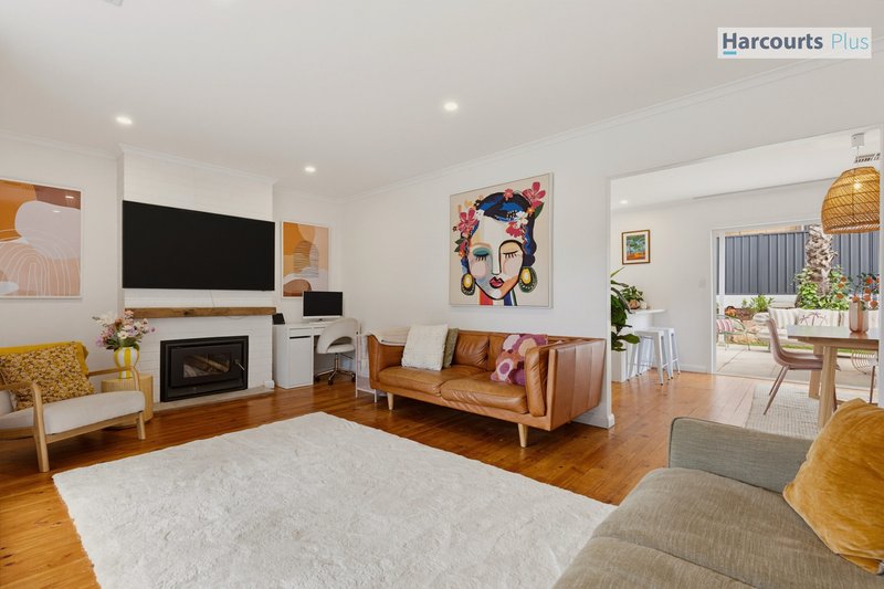 Photo - 4 Greenwillow Crescent, Happy Valley SA 5159 - Image 2