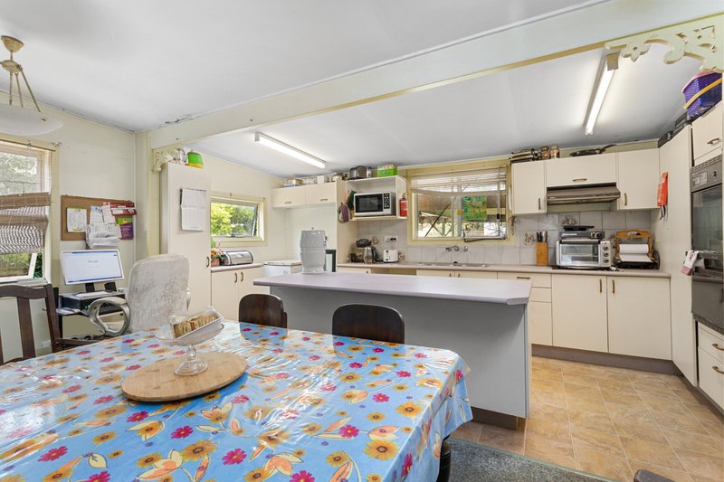 Photo - 4 Gregory Avenue, Deception Bay QLD 4508 - Image 3