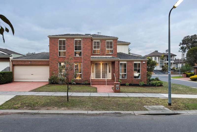 4 Gresswell Park Drive, Watsonia VIC 3087