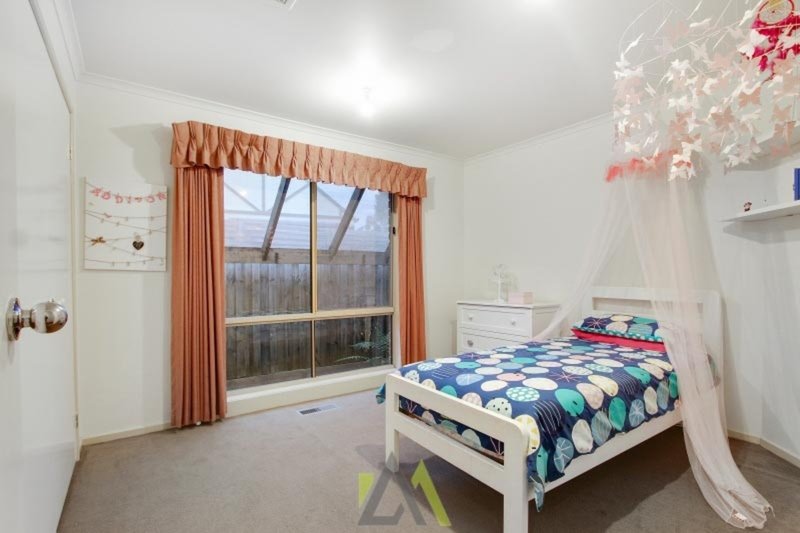 Photo - 4 Grevillea Road, Langwarrin VIC 3910 - Image 10