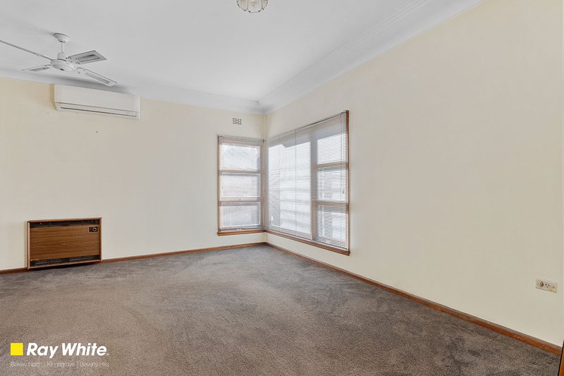 Photo - 4 Grove Avenue, Narwee NSW 2209 - Image 7