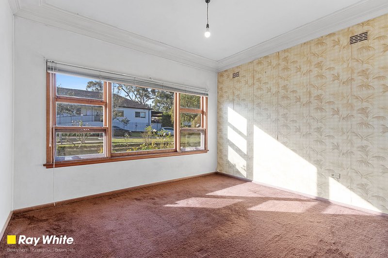 Photo - 4 Grove Avenue, Narwee NSW 2209 - Image 10