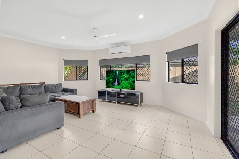 Photo - 4 Guiness Close, White Rock QLD 4868 - Image 4