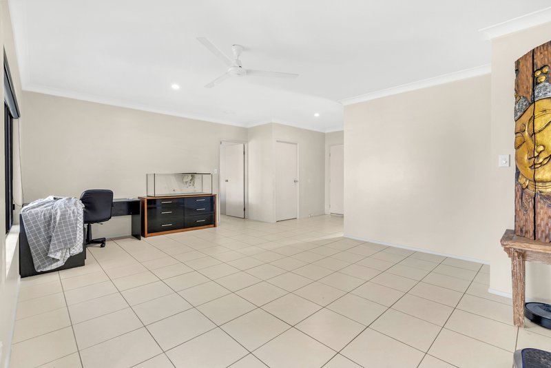 Photo - 4 Guiness Close, White Rock QLD 4868 - Image 6