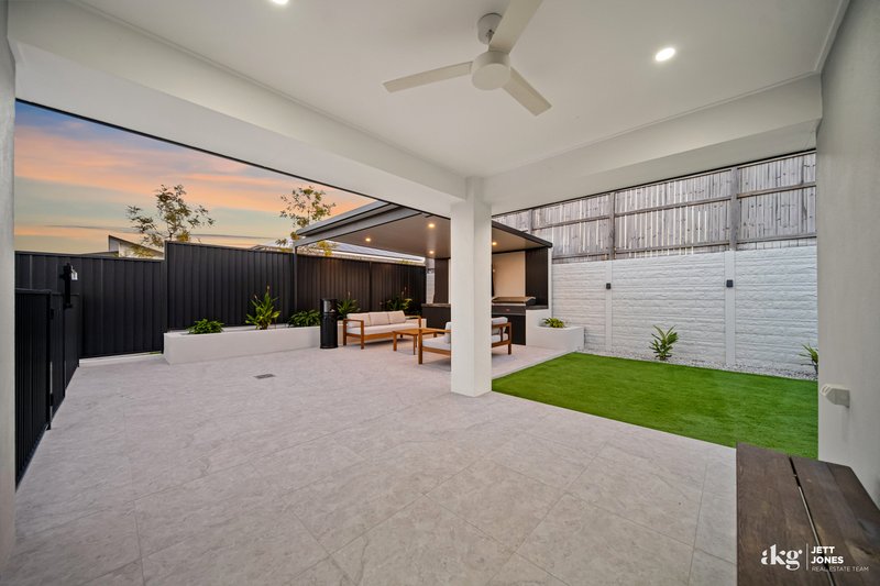 Photo - 4 Gulliver Crescent, Logan Reserve QLD 4133 - Image 1