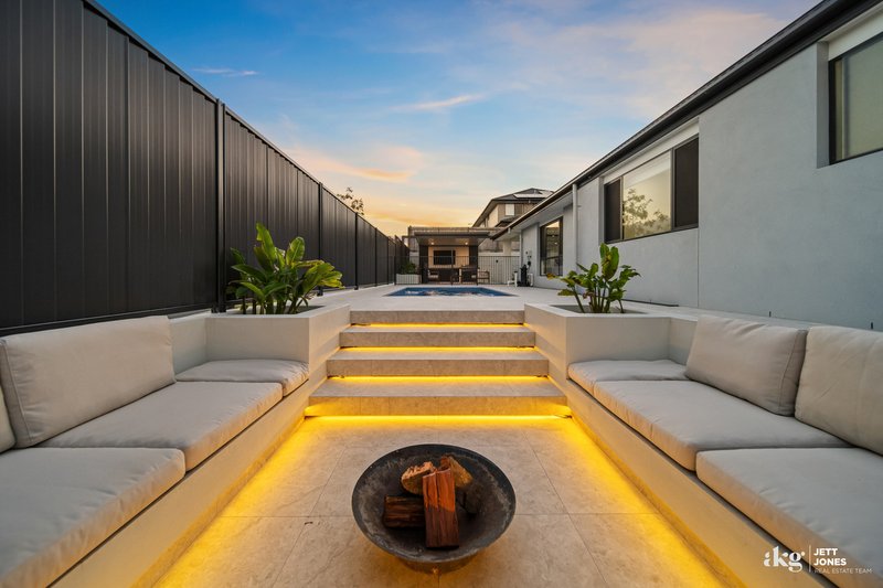 Photo - 4 Gulliver Crescent, Logan Reserve QLD 4133 - Image 14